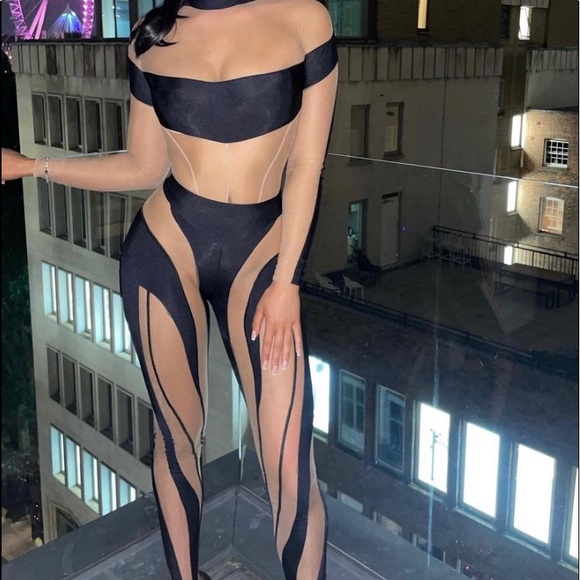 COPY - Mugler Bodysuit top & Mugler spiral leggings - Picture 5 of 7
